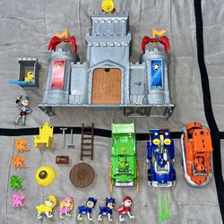 PAW Patrol Rescue Knights Castle HQ COMPLETE Playset, All Knight Pups & 3 Cars