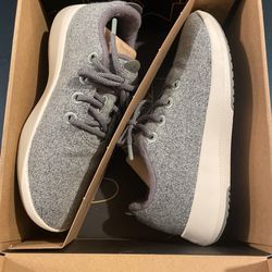 Women’s All Birds Size 10