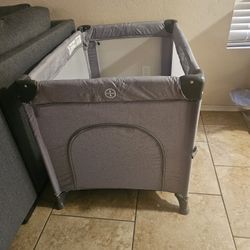 2 In 1 Playard New!!