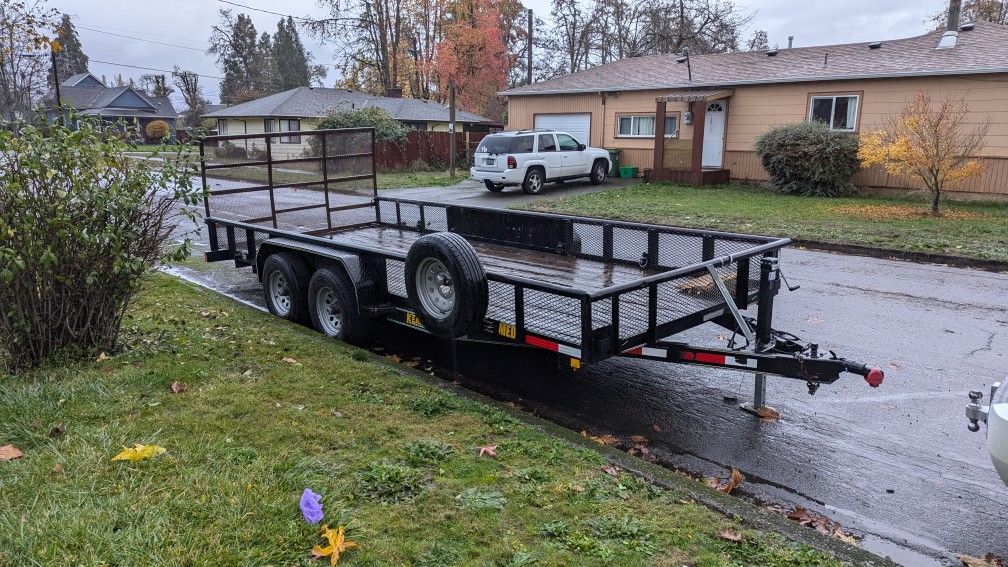 Kearney Trailer 18'