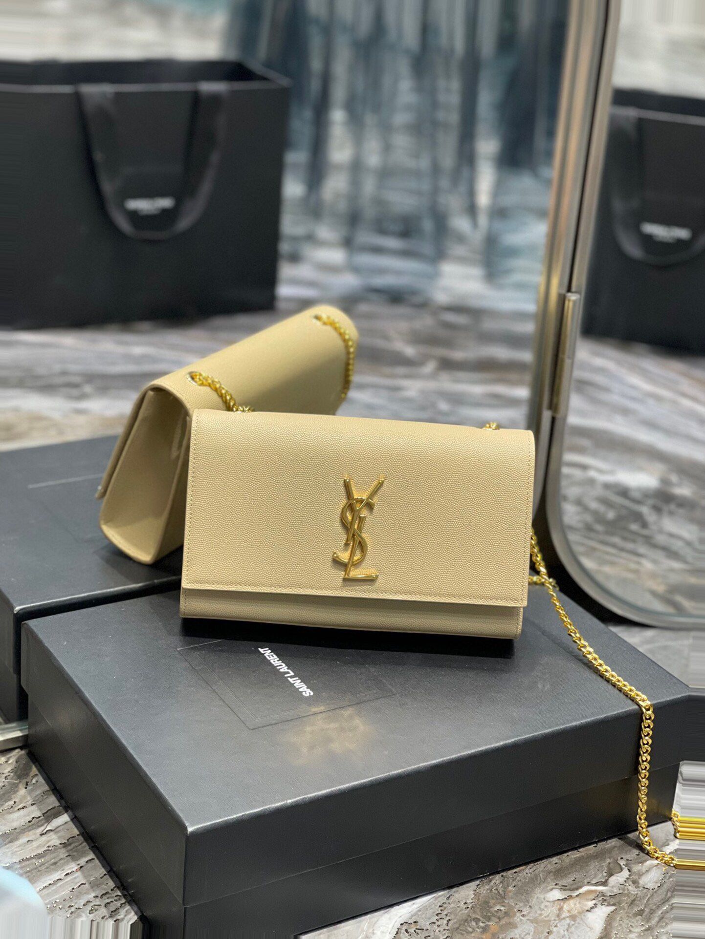 Ysl Kate Medium Chain In Grain De Poudre Embossed Leather Bags for Sale in  Houston, TX - OfferUp