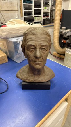 Golda Meir Sculpture 