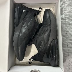 Nike Air Max 270