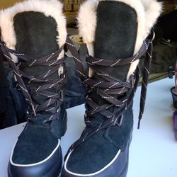 9.5 Size Women's Sorel Waterproof Boots
