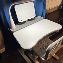 Kids Desk, Chair, & Light