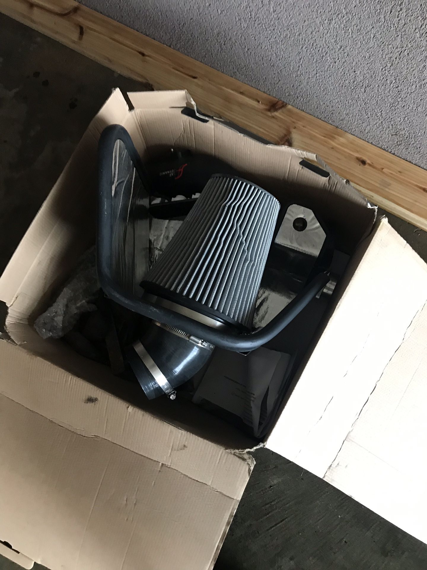 Ford Mustang 2011-2014 v6 3.7 dynamic head shield air intake