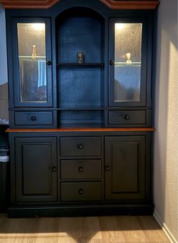 Matching Dining Set + Lighted Hutch / China Cabinet