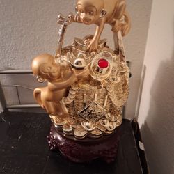 Antique  Monkeys Display