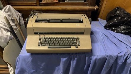 IBM electric II Typewriter 