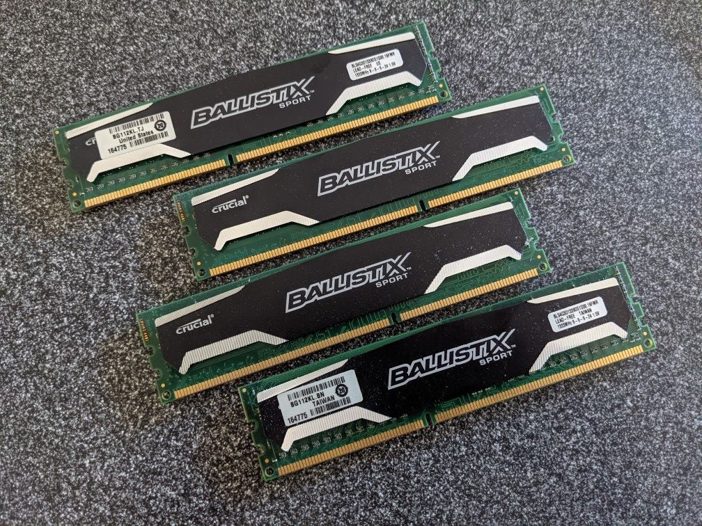 Crucial Ballistix Sport 16GB DDR3 PC3-12800 RAM (4x4gb) BLS4G3D1339DS1S00.16FMR