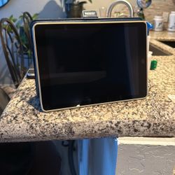 iPad (5th Generation); 9.7-inch - 128GB