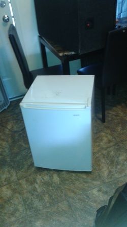 Mini fridge