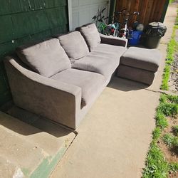 Couch W Ottoman