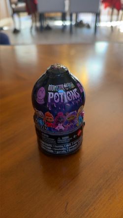 Monster High Potions Mini-doll New.