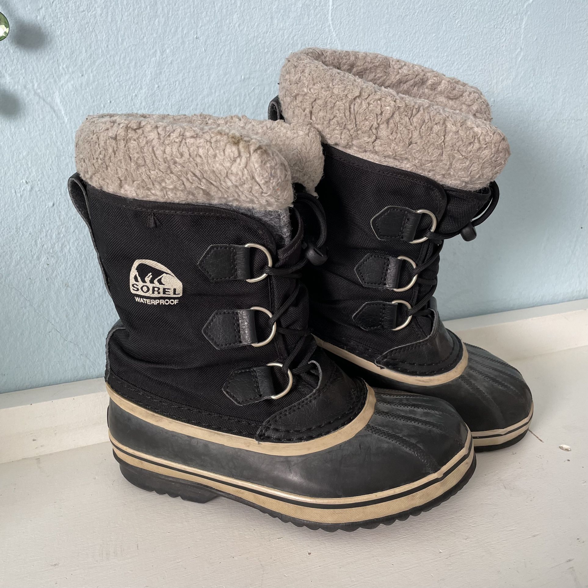 SOREL Boots. Black. Kids Size USA 4. Waterproof. 