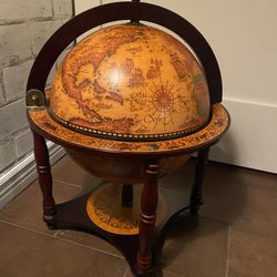 Antique Style Globe With Chess Game Inside