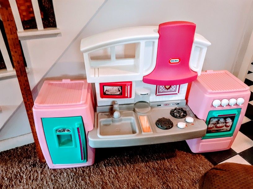 Little Tikes Kitchen