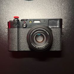 Fujifilm X100V