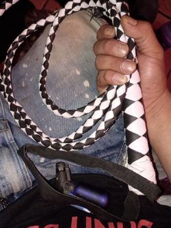 Big Bullwhip black and white leather ( new)