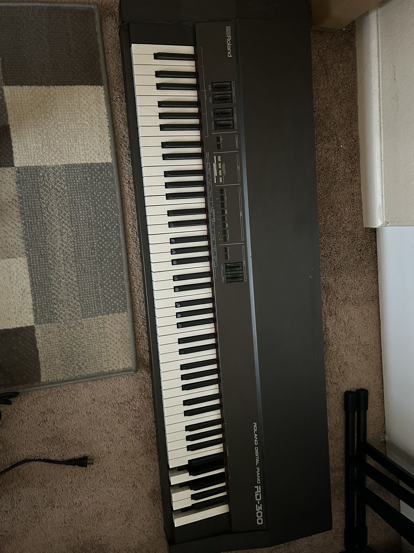 Roland Stage piano RD300