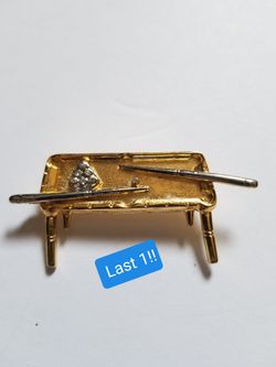 Pool Table Pin/brooch