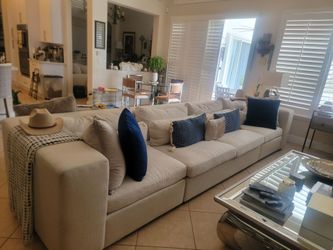 Couch FOR SALE  Bernhardt