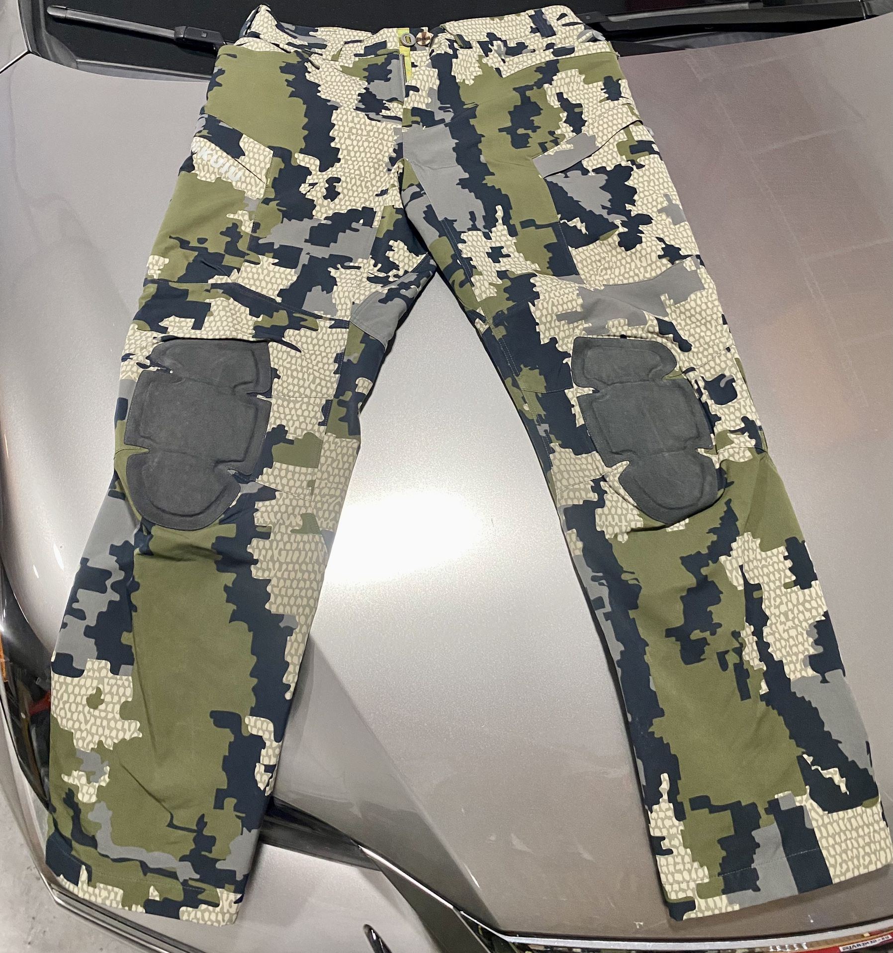 Kuiu Hunting Jacket & Pants