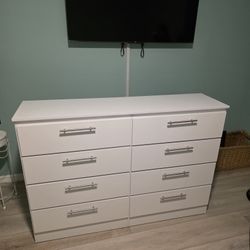 Cómoda Sin Espejo (8 Gavetas)