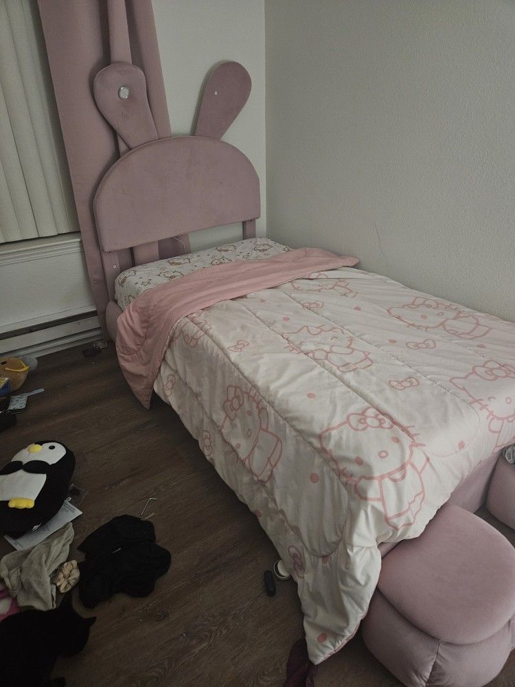 Wayfair Pink Bunny Bed (Twin)