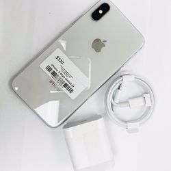 iPhone X (64gb) Unlocked with store warranty 