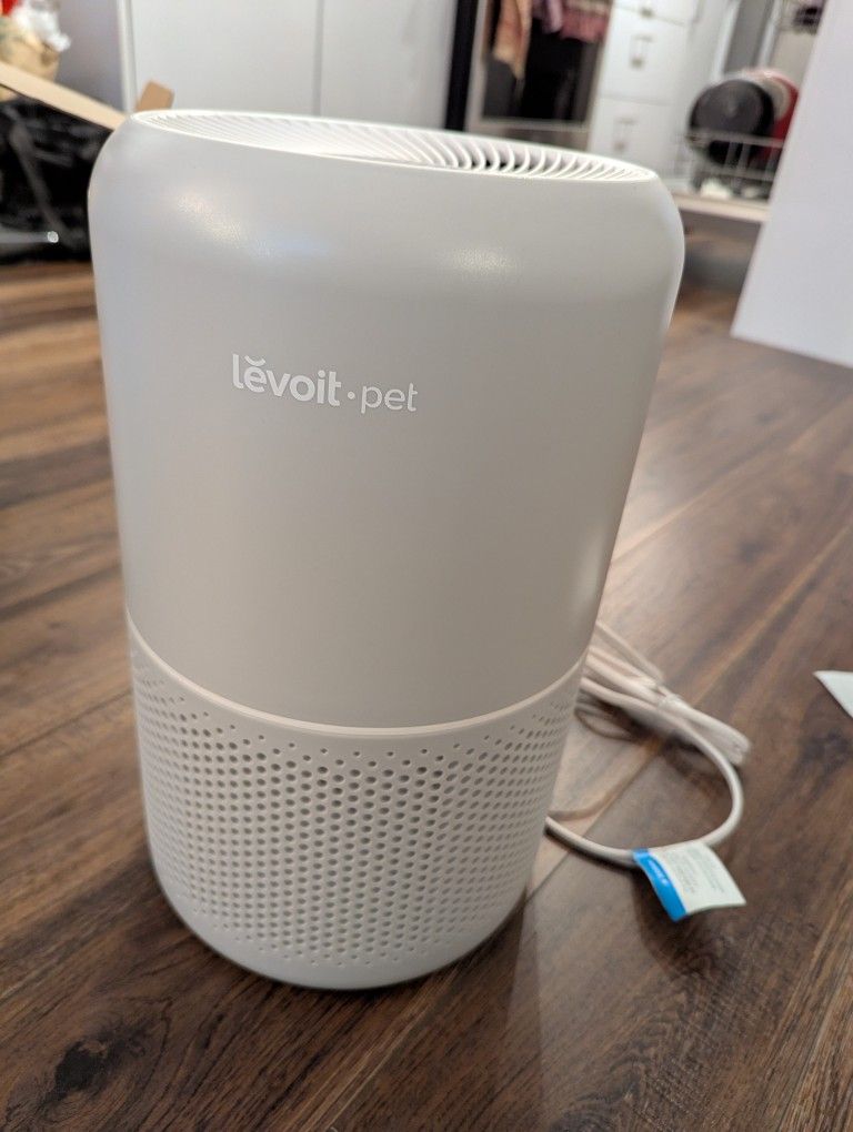 Levoit Core P350 Air Purifier Gray - Lightly Used
