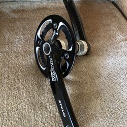 Truvativ Stylo SRAM Crankset With Sealed Bearings Bottom Bracket And 32 Tooth Chainring With Bashgaurd.
