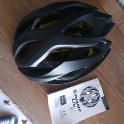Brand New Giant Liv Size Medium Helmet $30 FIRM 
