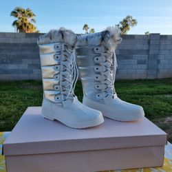 Shoedazzle Womens Christene Puffy Winter Boots White Faux Fur Lace Up Sz 8