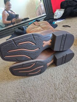 Brand new ARIAT boots mens size 10