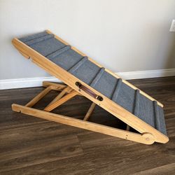 Adjustable Pet Ramp