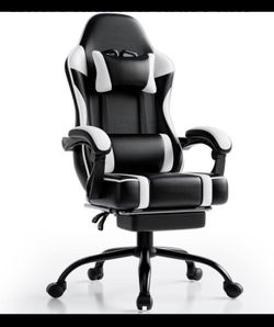Gaming Chair, w/ Footrest & Lumbar Support, Ergonomic w/ Headrest, Height Adjustable Gamer/Office/Desk Chair  Retail $170