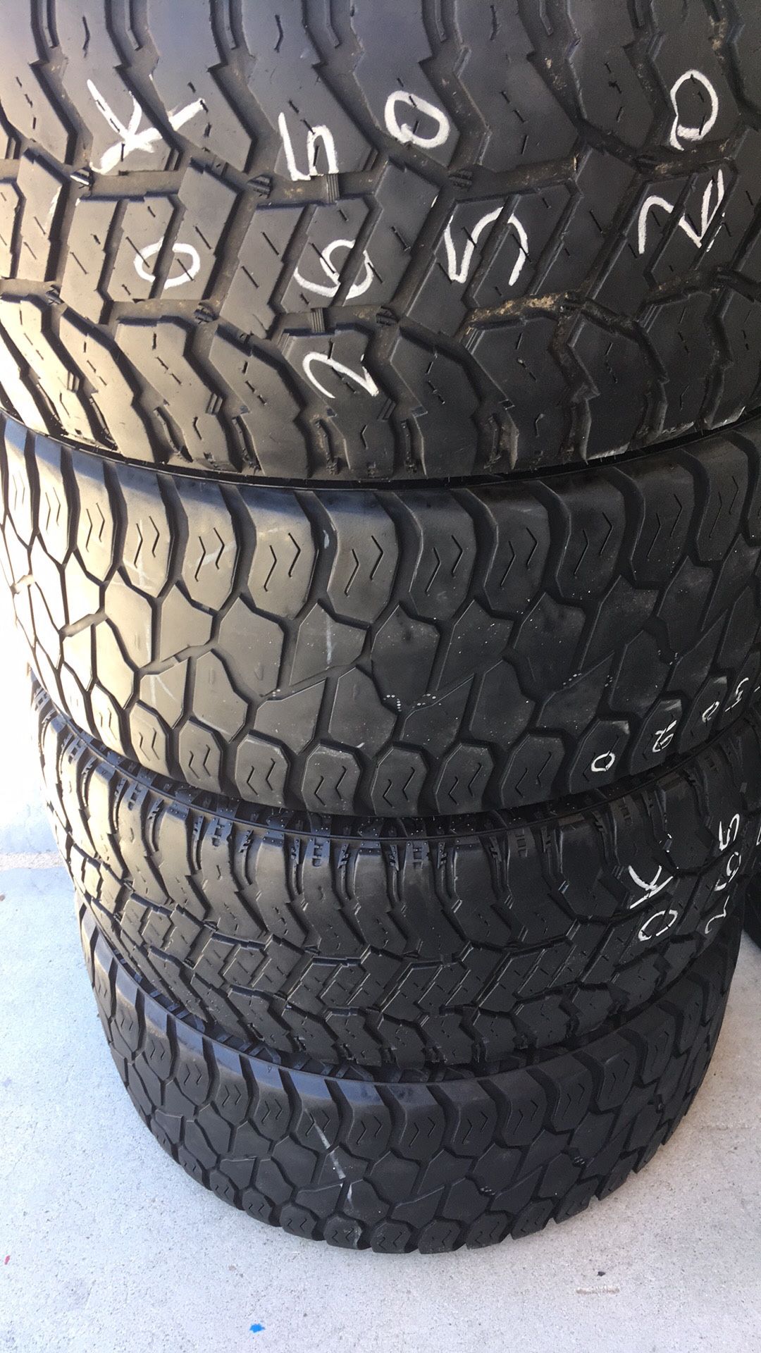 265/50/20 (2 patriot rugged (1 amp terrian?