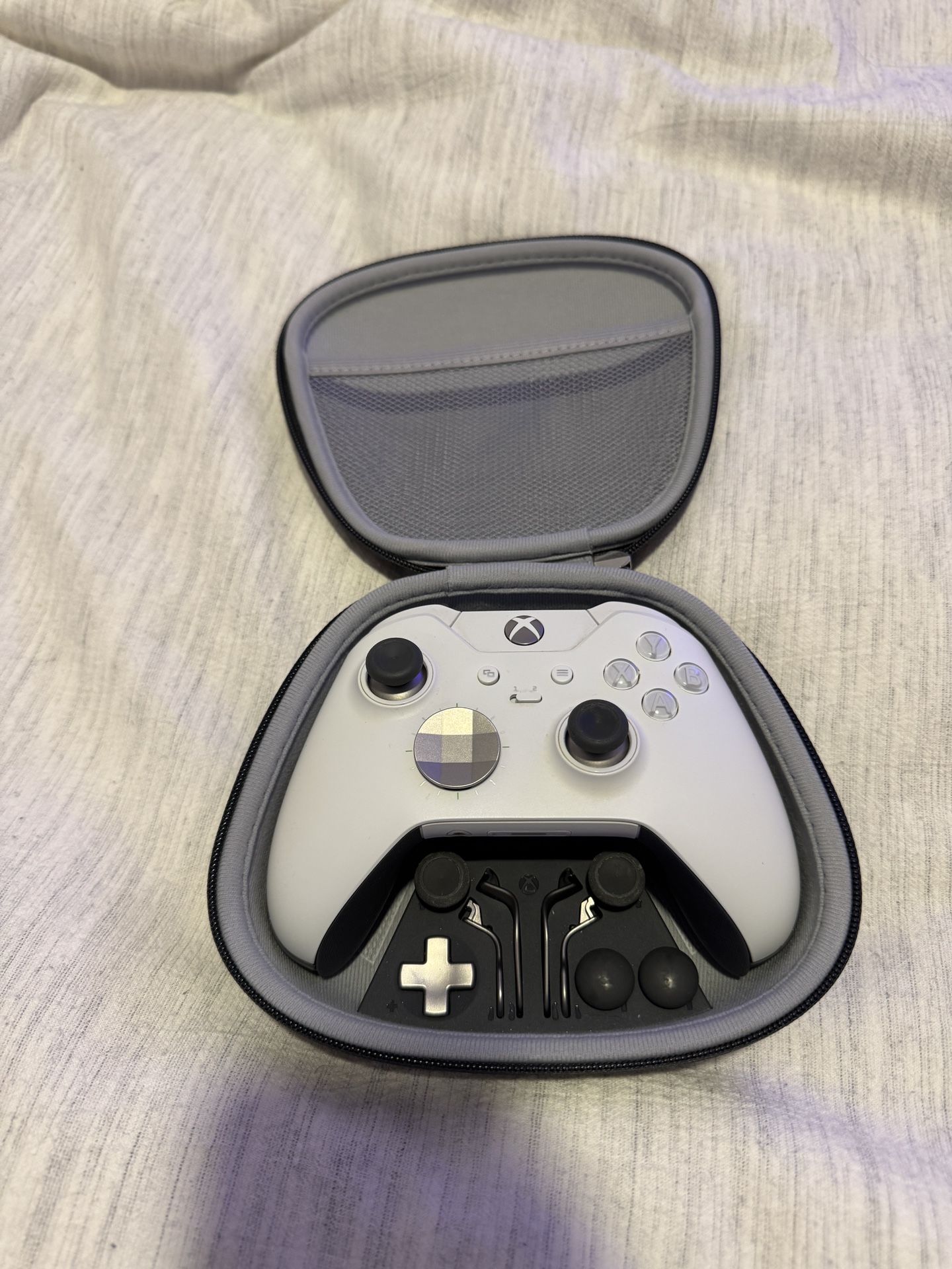 Xbox One Elite Wireless Controller (Series 1)