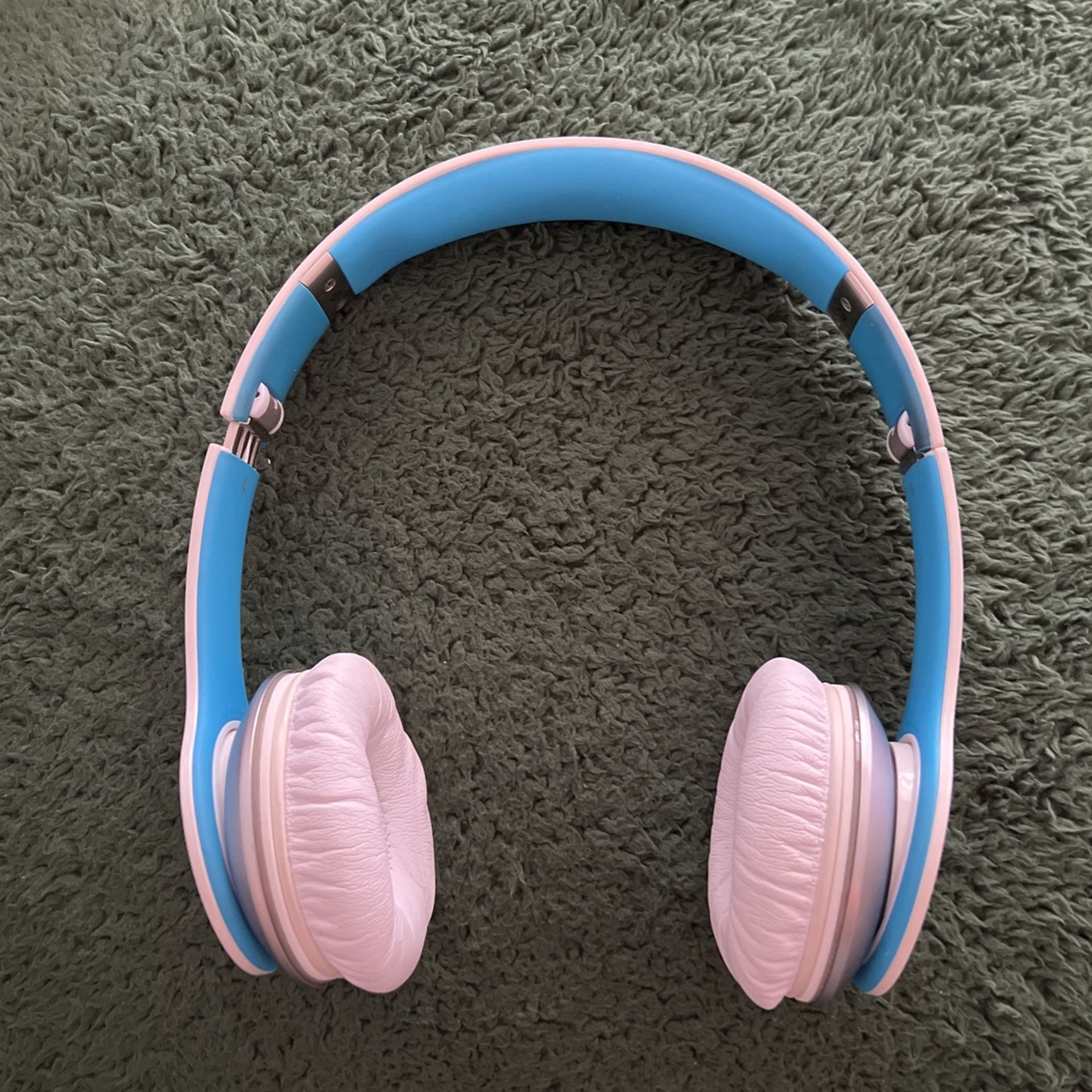 Futura x Beats Solo HD Over the ear Headphones