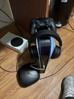 PS5 Disc Bundle + DualSense Edge + Samsung 120Hz Monitor + Headset