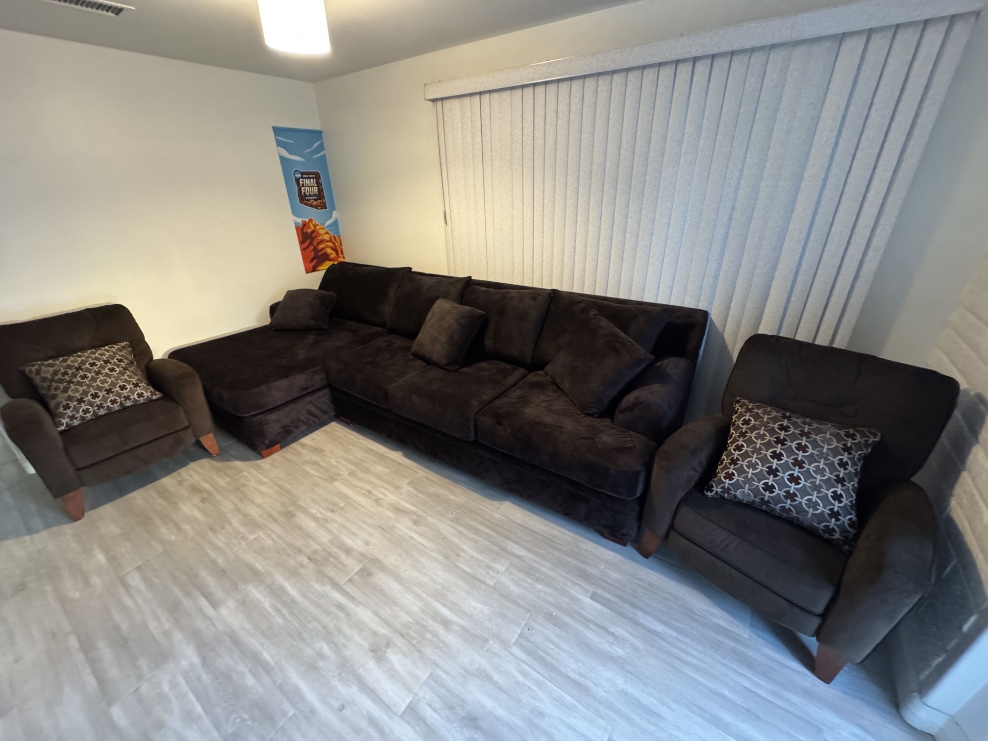 Sectional Couch With 2 Recliners