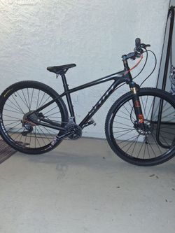 SCOTT SCALE CARBON FIBER 900 BICYCLESEE