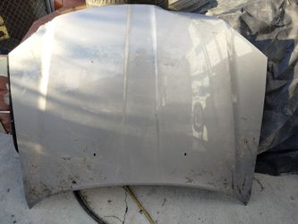 2013 Chrysler 300 Hood
