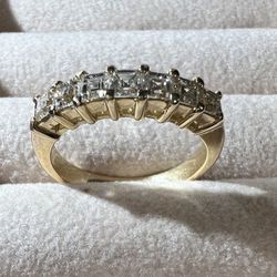 Natural Diamond Wedding Ring 18K Yellow Gold