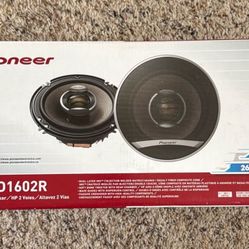 Pioneer TS-D1602R Car Speakers