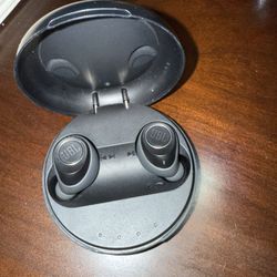 JBL AirPods Like New 
