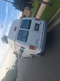 1997 Ford E-150