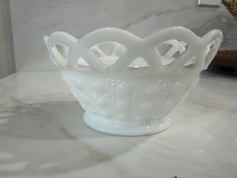 Mid-20th Century Milk Glass Candy Bowl/Trinkets dish