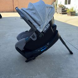PIPA™ Aire RX + PIPA Relx Base Infant Car Seat
